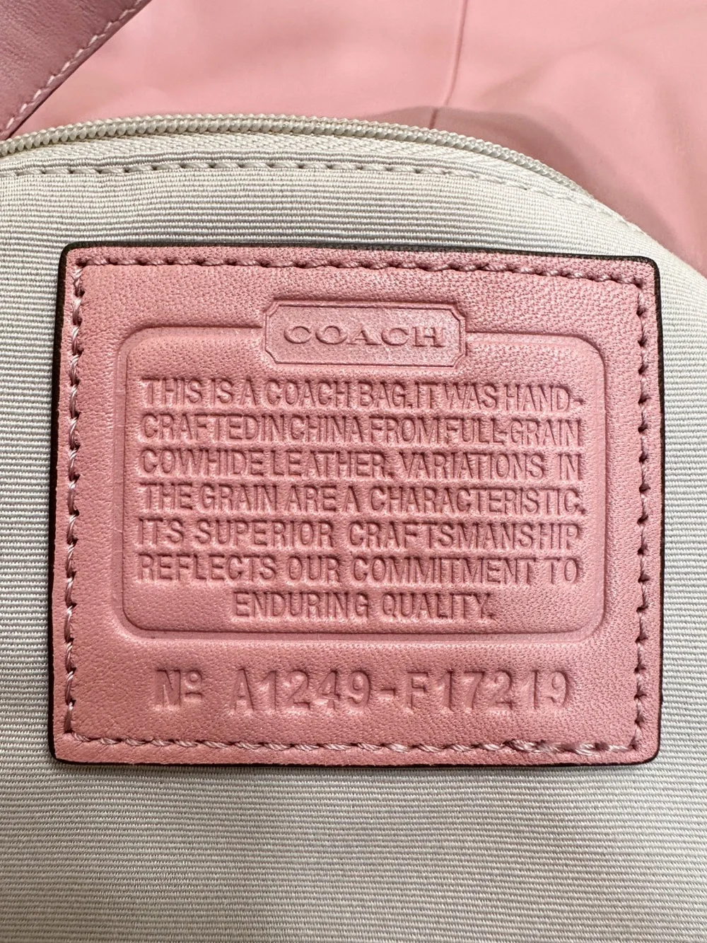 Coach Lynn Buckle Hobo Shoulder Bag Bag Pink Leather Y2K